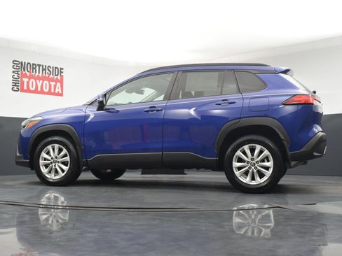Used 2024 Toyota Corolla Cross LE w/ Moonroof Package AWD/4WD image 28