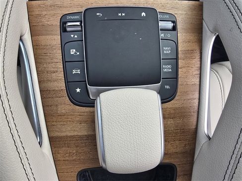 Used 2024 Mercedes-Benz GLE 450 4MATIC image 29