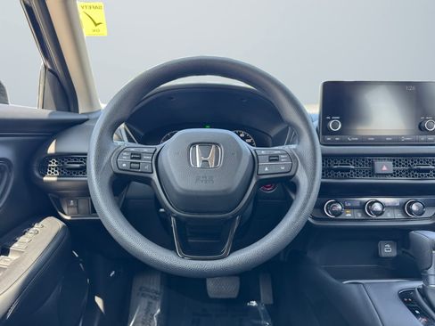 Used 2025 Honda HR-V LX image 11