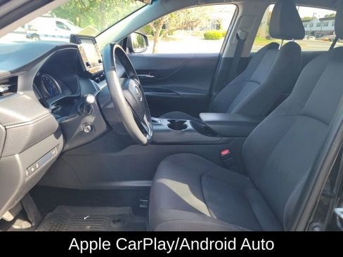 Certified 2021 Toyota Venza LE image 14