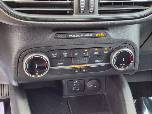 Used 2025 Ford Escape ST-Line FWD image 12