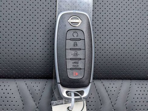 New 2025 Nissan Rogue Platinum w/ Platinum Premium Package image 38