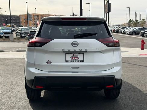 New 2026 Nissan Rogue SV FWD image 5
