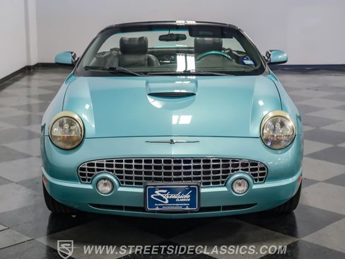Used 2002 Ford Thunderbird image 36