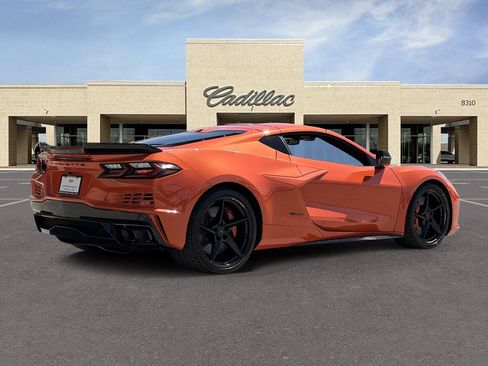 Used 2025 Chevrolet Corvette E-Ray w/ ZER Performance Package AWD/4WD image 5