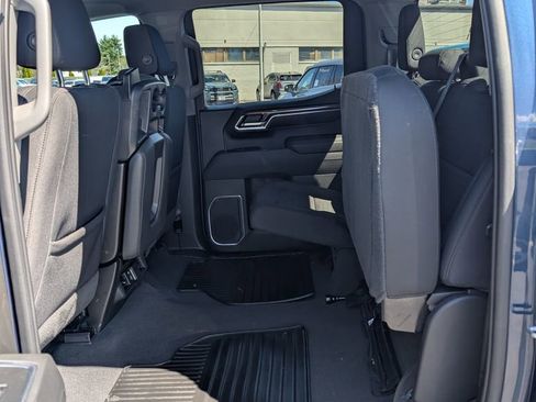 Used 2022 Chevrolet Silverado 1500 LT AWD/4WD image 15