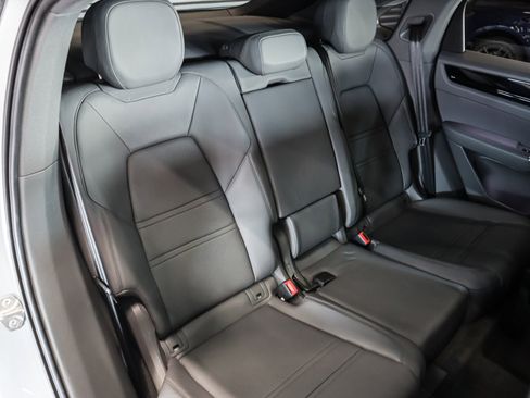 Certified 2023 Porsche Cayenne Coupe image 6