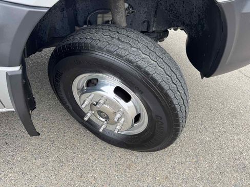 Used 2016 Mercedes-Benz Sprinter 3500 image 35