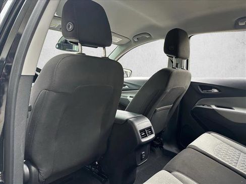 Used 2023 Chevrolet Equinox LS image 18