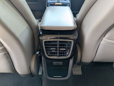 Used 2021 Lincoln Nautilus Reserve w/ Equipment Group 201A image 23