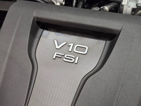 Used 2021 Audi R8 V10 w/ Premium Package image 20