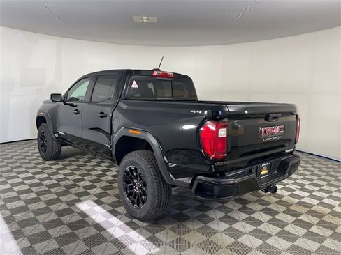 New 2026 GMC Canyon Elevation image 18