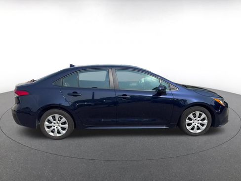 Used 2025 Toyota Corolla LE FWD image 16