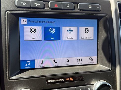 Used 2019 Ford Expedition XLT w/ Equipment Group 202A AWD/4WD image 23