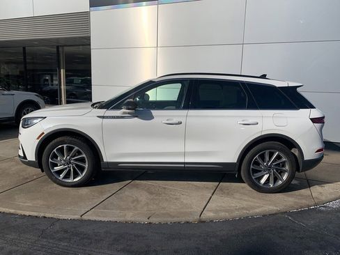 Certified 2025 Lincoln Corsair Premiere w/ Equipment Group 101A image 2