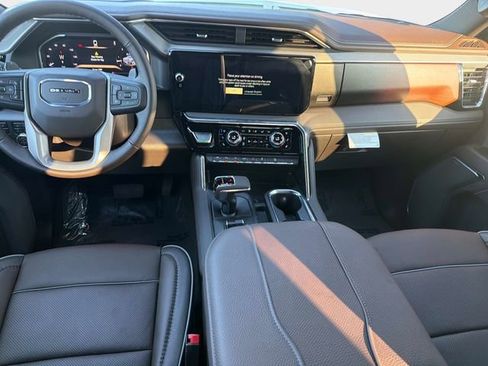 New 2026 GMC Sierra 1500 Denali w/ Denali Reserve Package AWD/4WD image 15