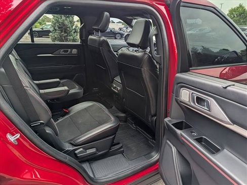 Used 2025 Ford Explorer ST AWD/4WD image 15