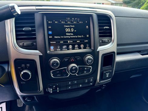 Used 2017 RAM 3500 Big Horn image 15