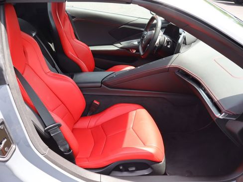 Used 2025 Chevrolet Corvette Stingray Convertible w/ 1LT RWD image 21