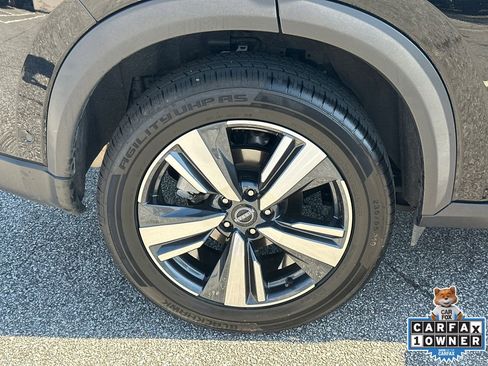 Used 2026 Nissan Rogue SL FWD image 17