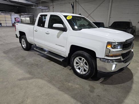 Used 2019 Chevrolet Silverado 1500 LT w/ All Star Edition AWD/4WD image 18