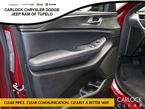 New 2025 Jeep Grand Cherokee Altitude image 11