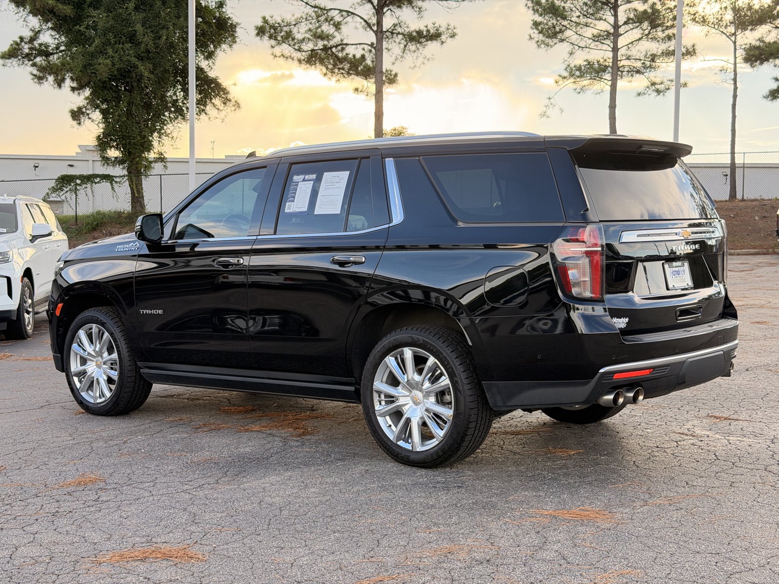 Used 2024 Chevrolet Tahoe High Country w/ Advanced Technology Package AWD/4WD image 10