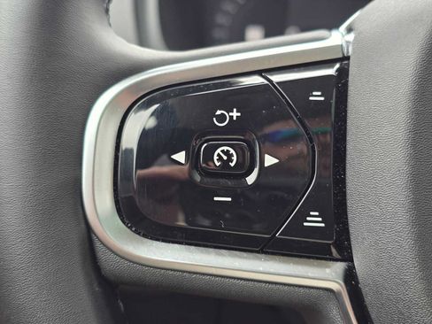 Certified 2024 Volvo XC90 T8 Ultimate w/ Protection Package Premier AWD/4WD image 33