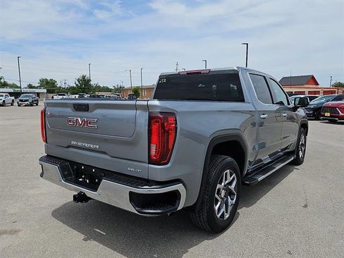 Certified 2023 GMC Sierra 1500 SLT RWD image 5