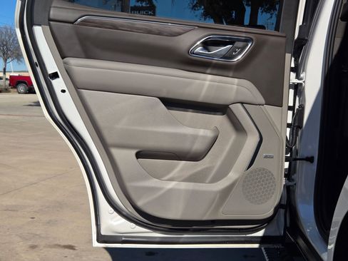 Certified 2022 Chevrolet Tahoe Z71 w/ Z71 Off-Road Package image 16