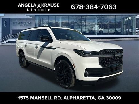 New 2026 Lincoln Navigator L Reserve image 1