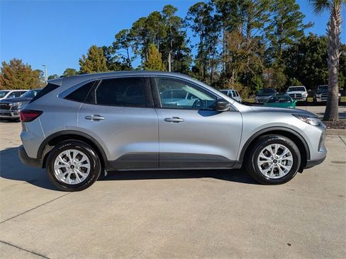 Used 2024 Ford Escape Active image 3