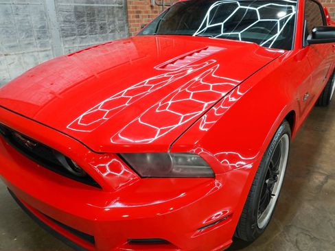 Used 2013 Ford Mustang GT Premium RWD image 18