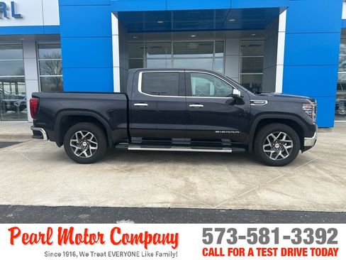 Certified 2023 GMC Sierra 1500 SLT w/ SLT Premium Plus Package AWD/4WD image 3