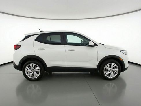Used 2025 Buick Encore GX Preferred AWD/4WD image 11