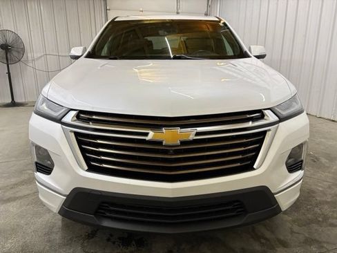 Used 2023 Chevrolet Traverse High Country AWD/4WD image 2