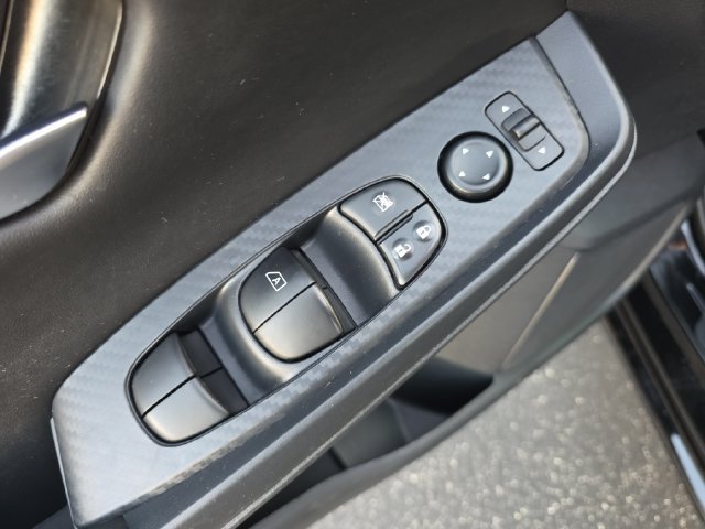 Used 2025 Nissan Sentra SV w/ All-Weather Package FWD image 10