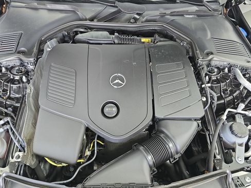 Used 2025 Mercedes-Benz C 300 Sedan image 30