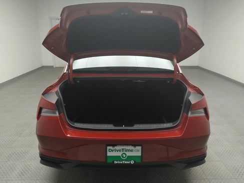 Used 2023 Hyundai Elantra SEL w/ Convenience Package image 29