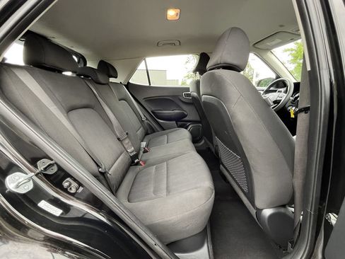 Used 2023 Hyundai Venue SE w/ Cargo Package FWD image 20