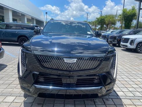 Certified 2026 Cadillac Escalade IQ Sport 2 w/ LPO, ONYX Package AWD/4WD image 4