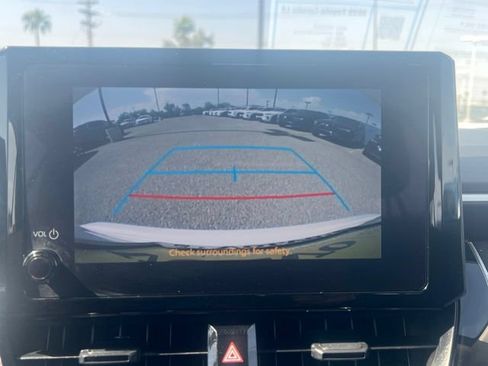 Used 2025 Toyota Corolla LE FWD image 15