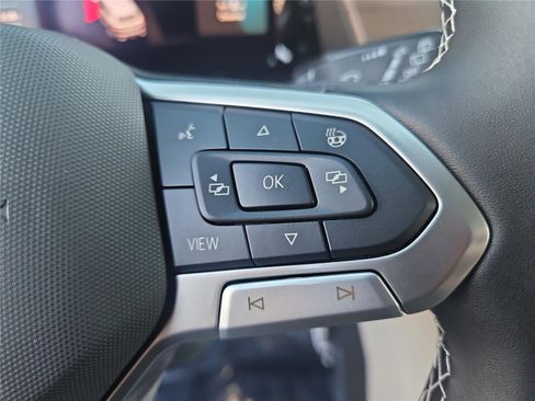 New 2026 Volkswagen Atlas SE image 18