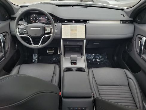 Used 2025 Land Rover Discovery Sport Dynamic SE AWD/4WD image 18