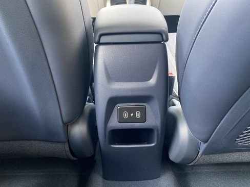 New 2026 Hyundai Venue SEL FWD image 28