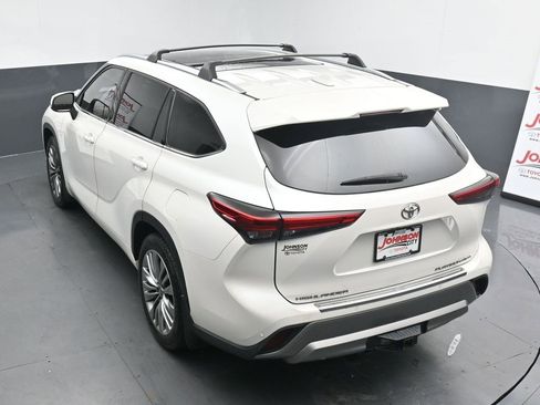 Used 2021 Toyota Highlander Platinum image 37