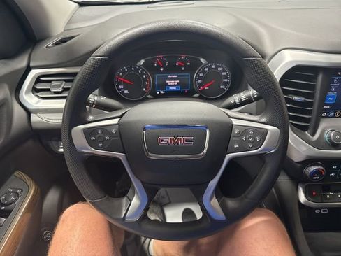 Used 2023 GMC Acadia SLE w/ Driver Convenience Package AWD/4WD image 12