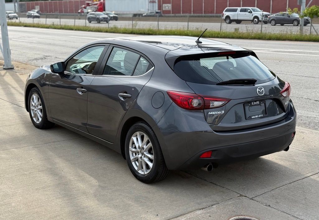 Used 2016 MAZDA MAZDA3 i Touring FWD image 10