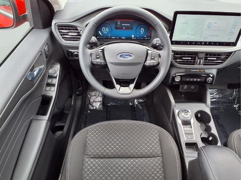 Used 2024 Ford Escape Active w/ Tech Pack #2 AWD/4WD image 13
