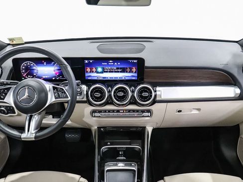 Certified 2026 Mercedes-Benz GLB 250 image 13